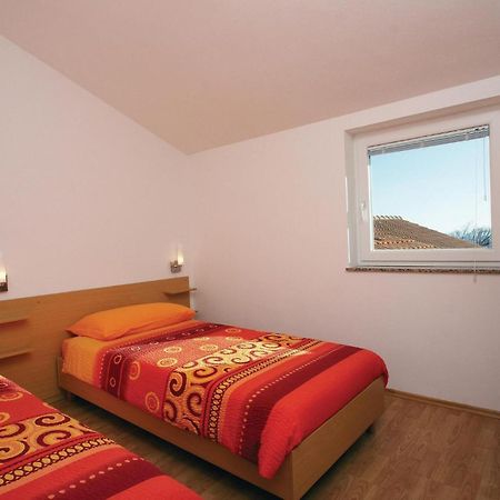 2 Bedroom Awesome Apartment In Plomin Exterior photo