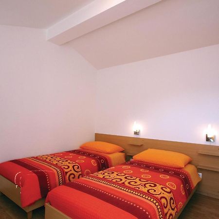 2 Bedroom Awesome Apartment In Plomin Exterior photo